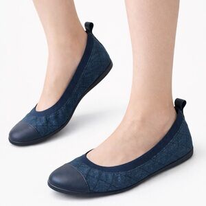 Stylish Blue Women's Flats